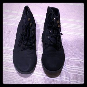 Like new black combat boots